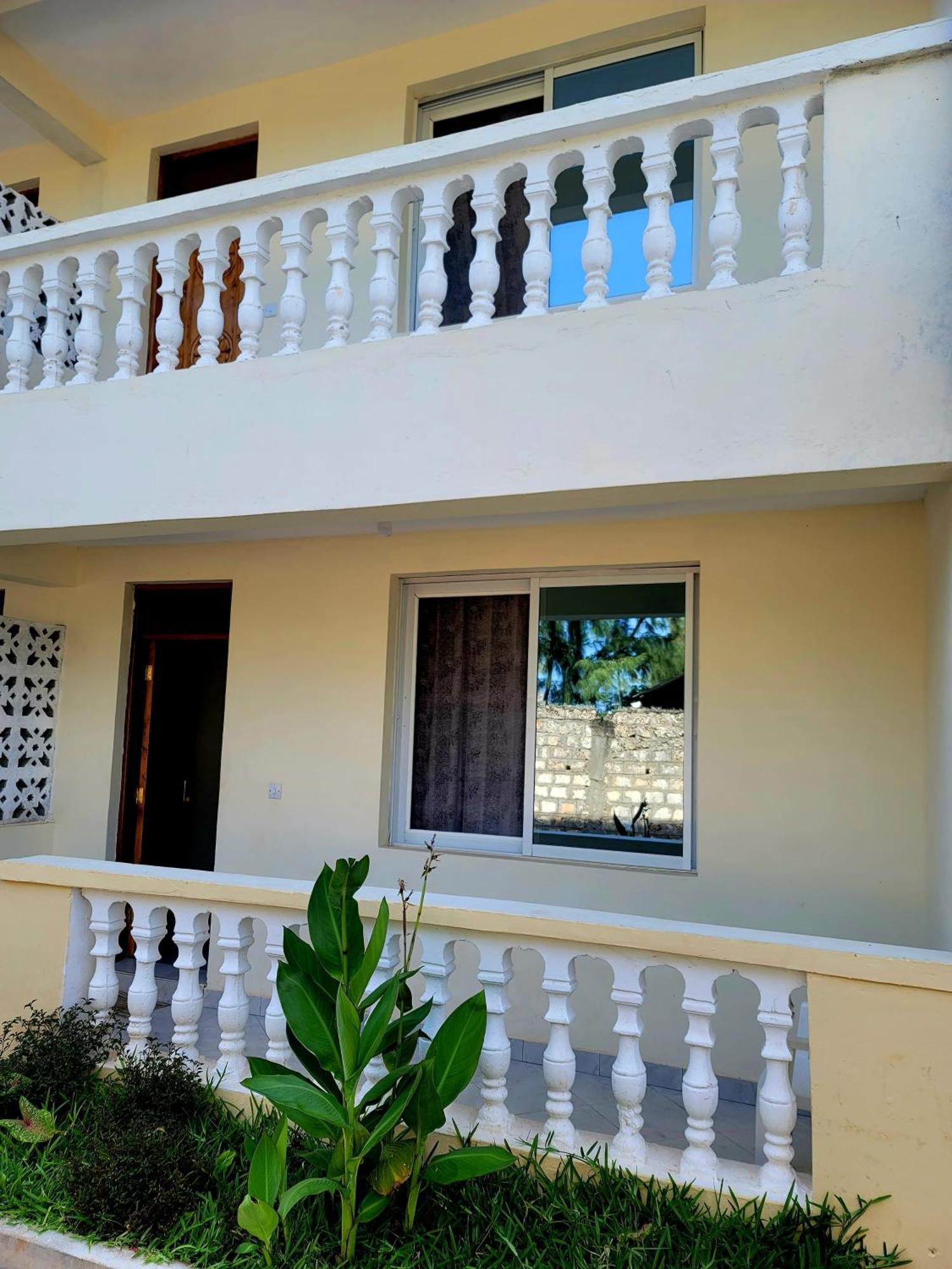 Casuarina Lounge Hotell Malindi Eksteriør bilde