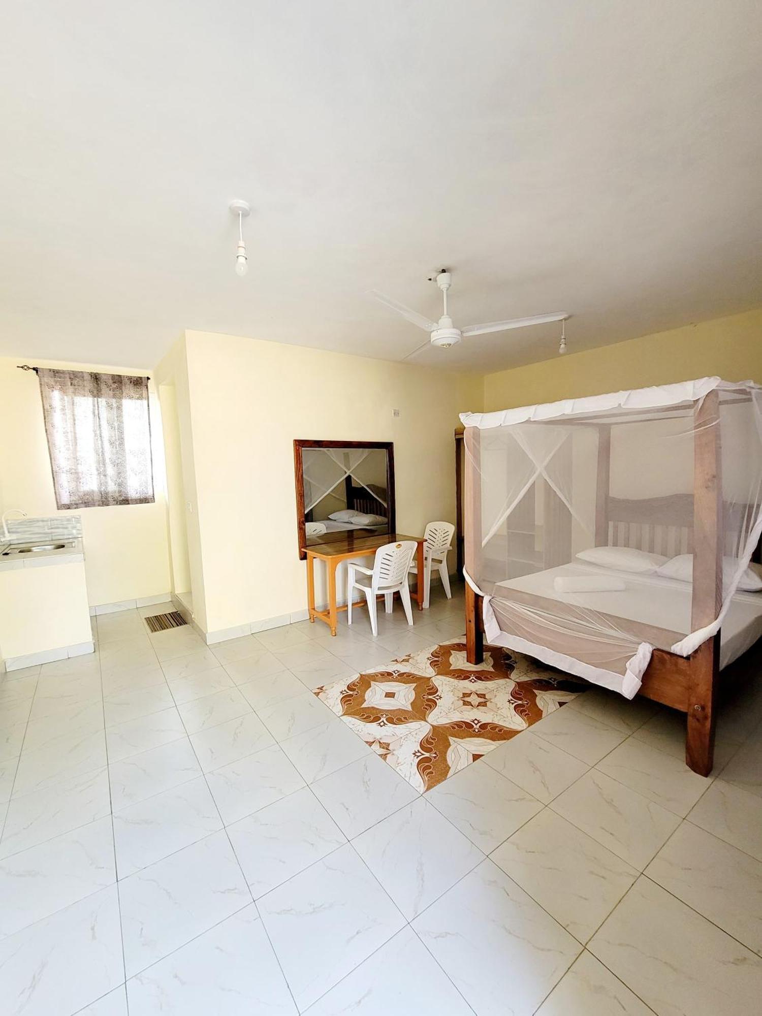 Casuarina Lounge Hotell Malindi Eksteriør bilde