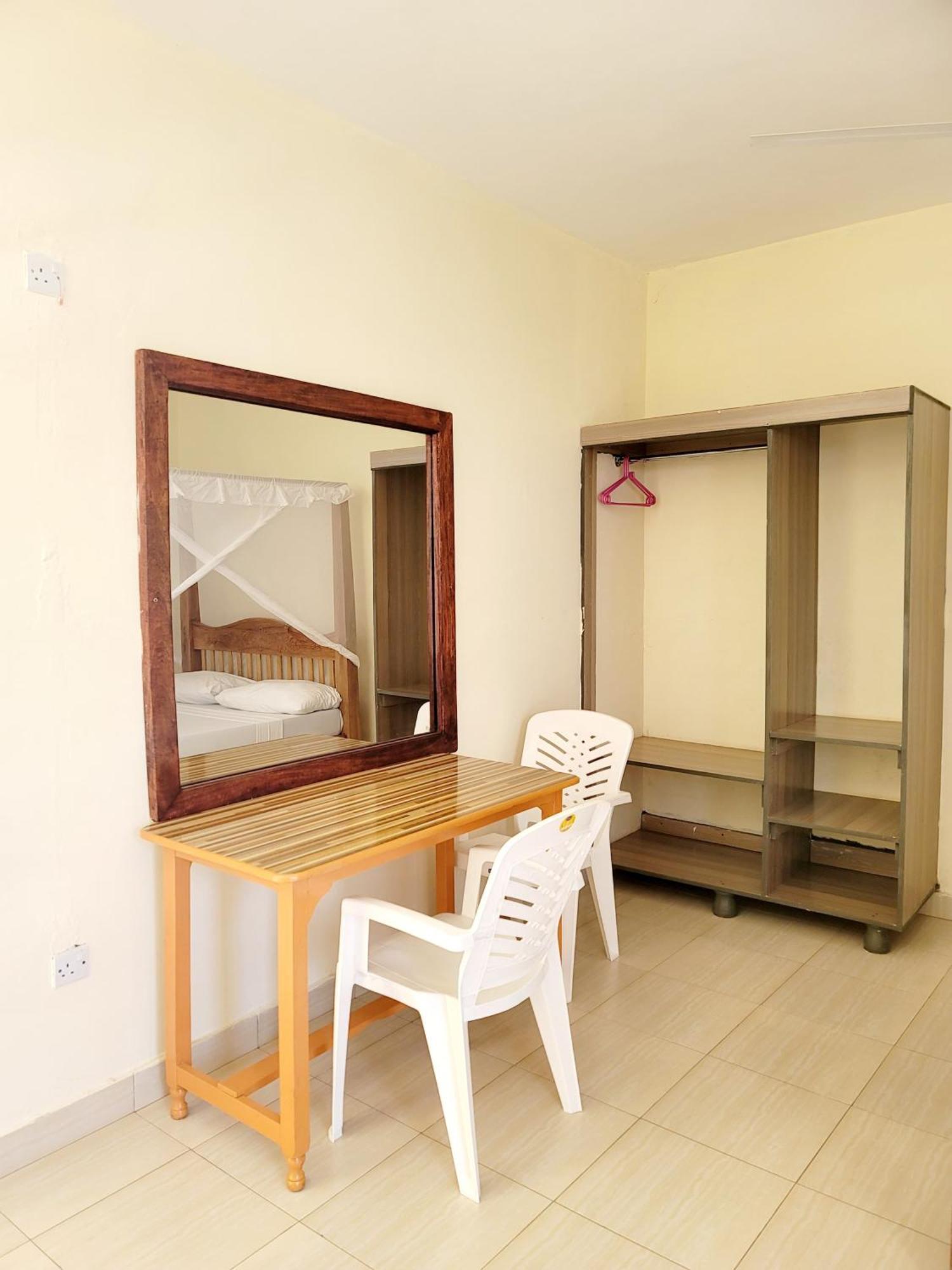 Casuarina Lounge Hotell Malindi Eksteriør bilde